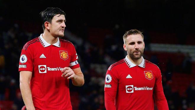 并在社交媒 并在社交媒